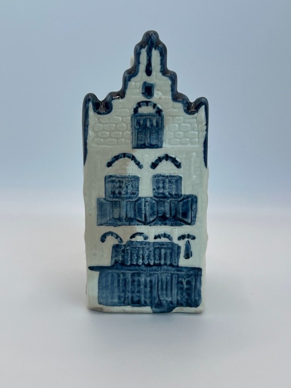 **VINTAGE** KLM Delft Blue House Ashtray #20 - Edam Museum "Ashcan"